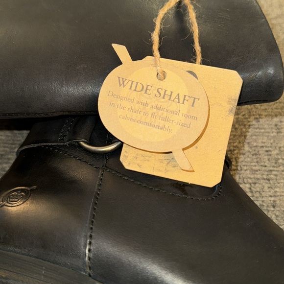 Born Saddler Boots NWT - Picture 8 of 8